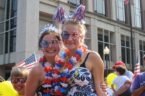 בארצות הברית – חוגגים בהתלהבות!