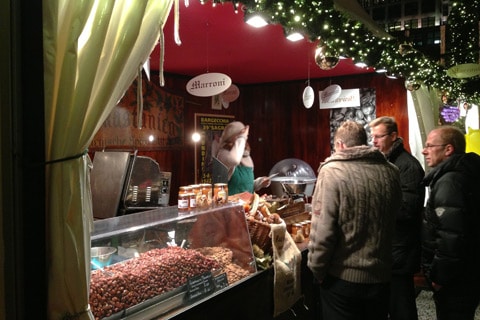 אוכל רחוב בשוק בברלין