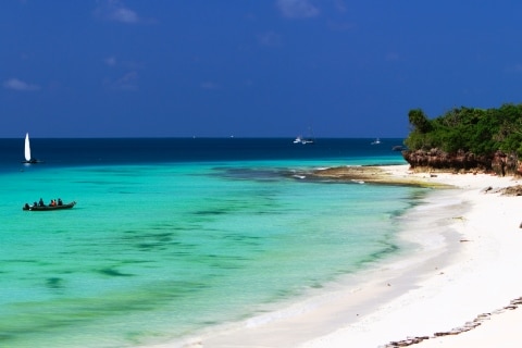 נופש חופי ים שקטים ושלווים 