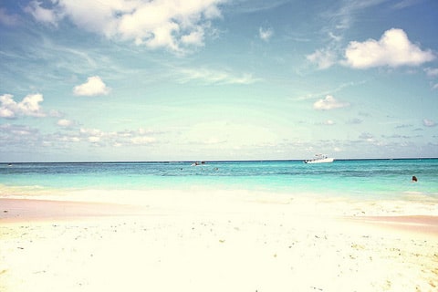 חופשה של רוגע איים אבודים