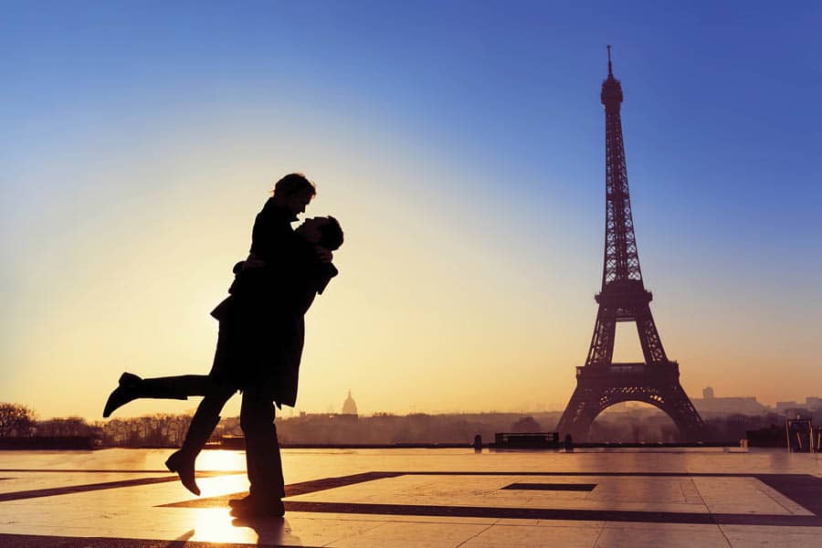 שקיעה-רומנטית-פריז