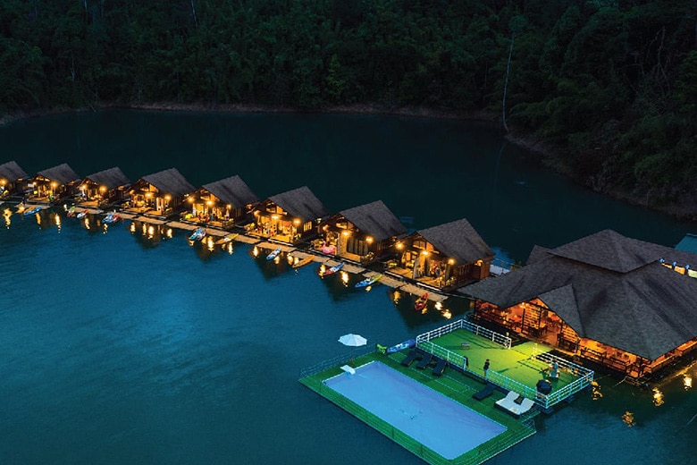 rai-500-hotel-at-night
