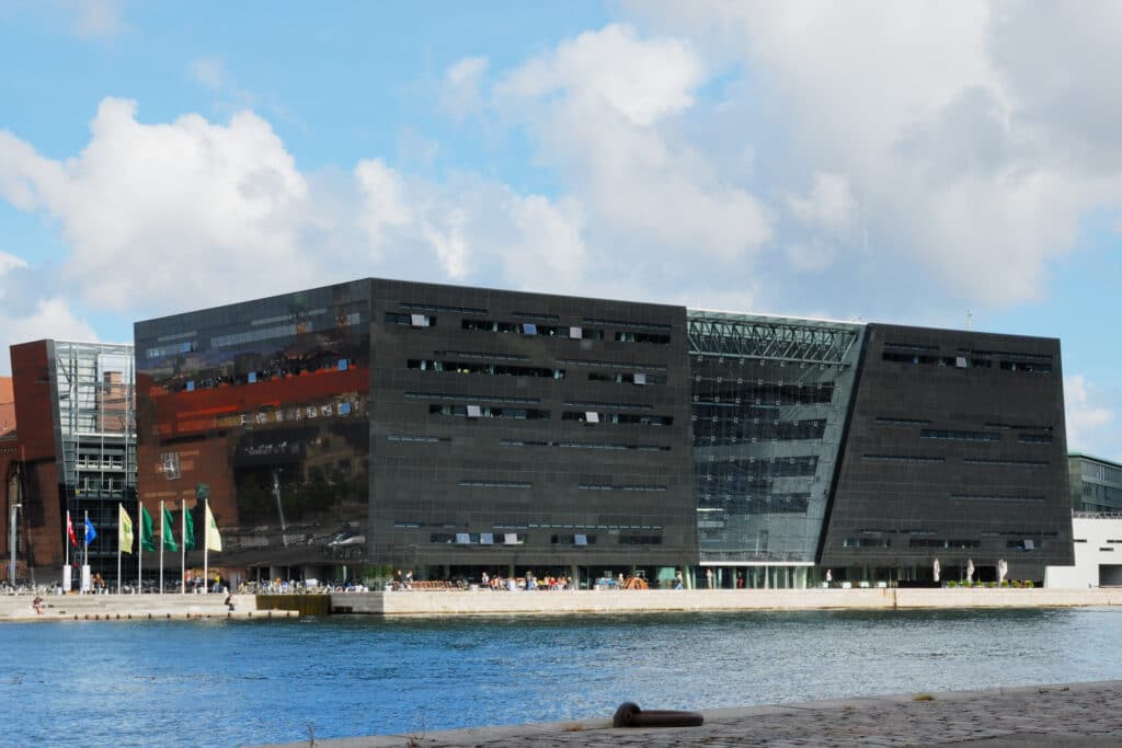 הספריה המלכותית של דנמרק | Steffen Hoejager | shutterstock